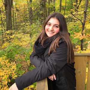 Meet your Posher, Georgia